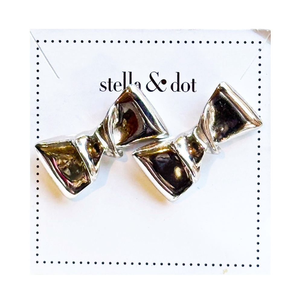 NWOB- Stella & Dot Silver Bow Stud Earrings